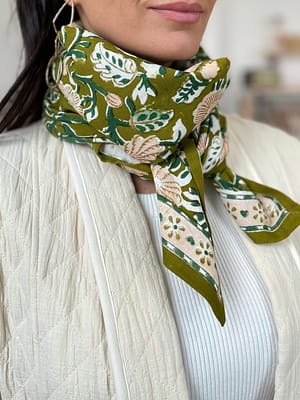 foulard-indien-blockprint-imprimé-fleurs-écru-rose-vertolive-grandformat