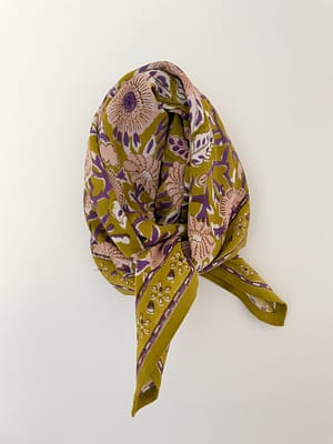 foulard-indien-blockprint-imprimé-fleurs-écru-rose-jaune-grandformat