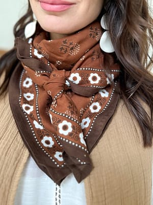 foulard-imprimé-motifs-blockprint-indien-marron-blanc-vert