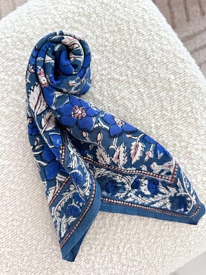 petit-foulard-imprime-blockprint-uma-bleu-bellemme