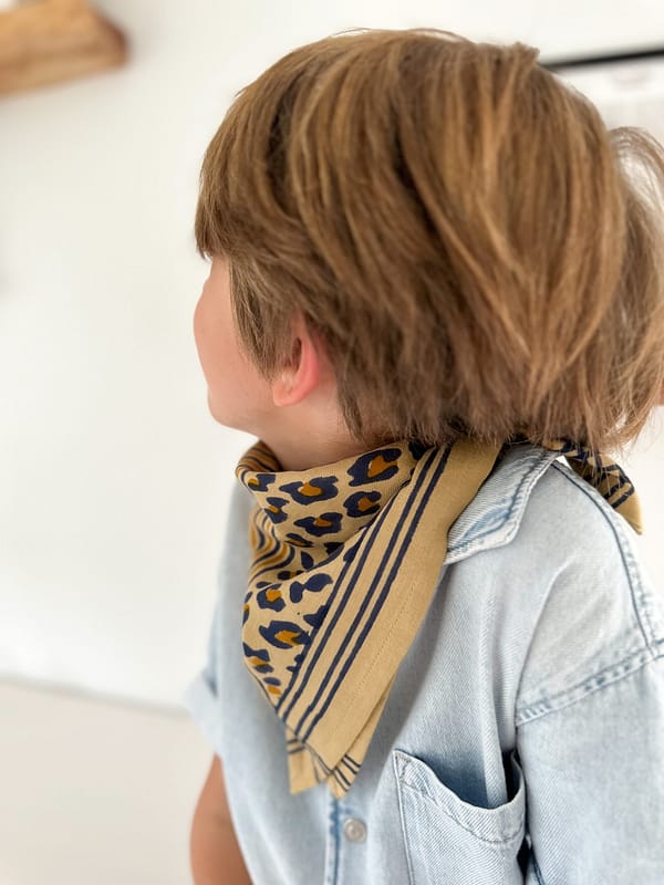 foulard-indien-petit-leopard-imprimé-camel-beige-bleumarine-blockprint