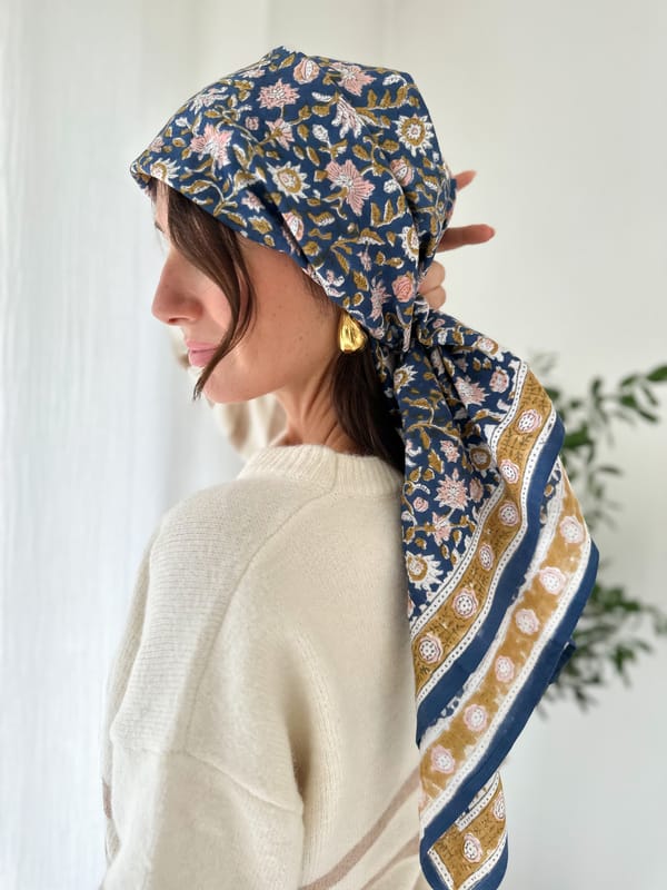 foulard-indien-blockprint-imprimé-fleuri-bleu-marine