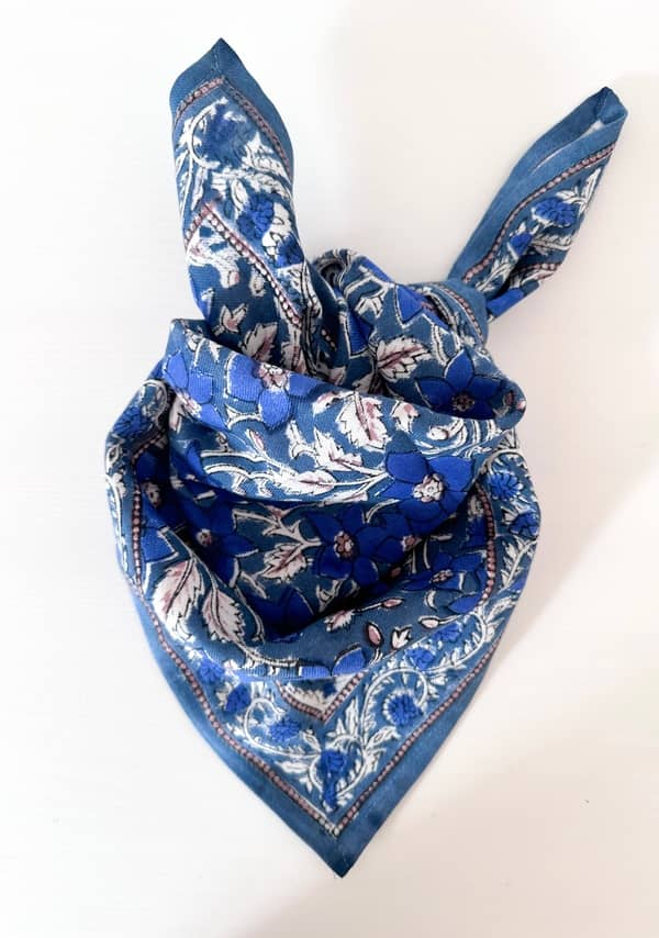 petit-foulard-imprime-blockprint-uma-bleu-bellemme