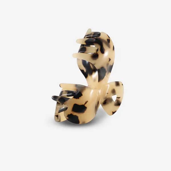 pince-en-forme-arc-leopard-fabriqué-a-la-main-maugconceptstore