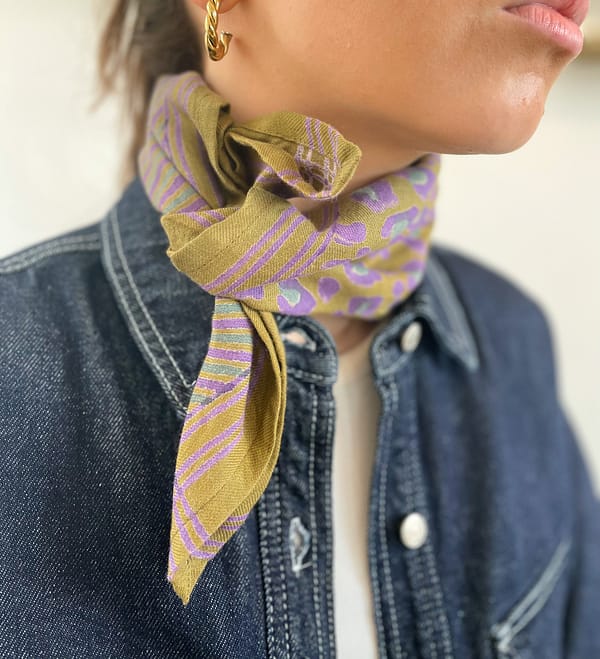 foulard-indien-petit-leopard-imprimé-kaki-violet