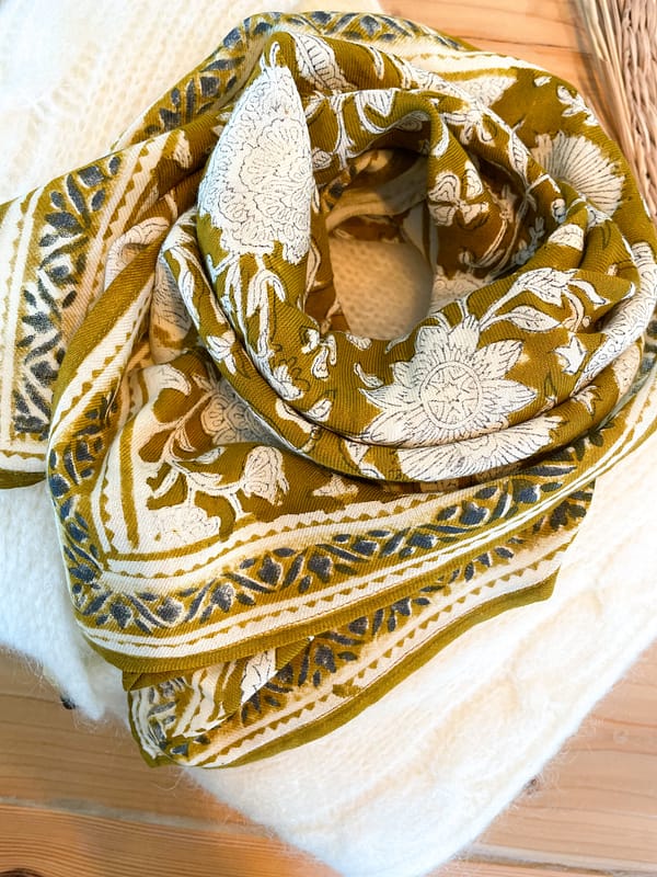 foulard-indien-imprimé-fleurs-blockprint