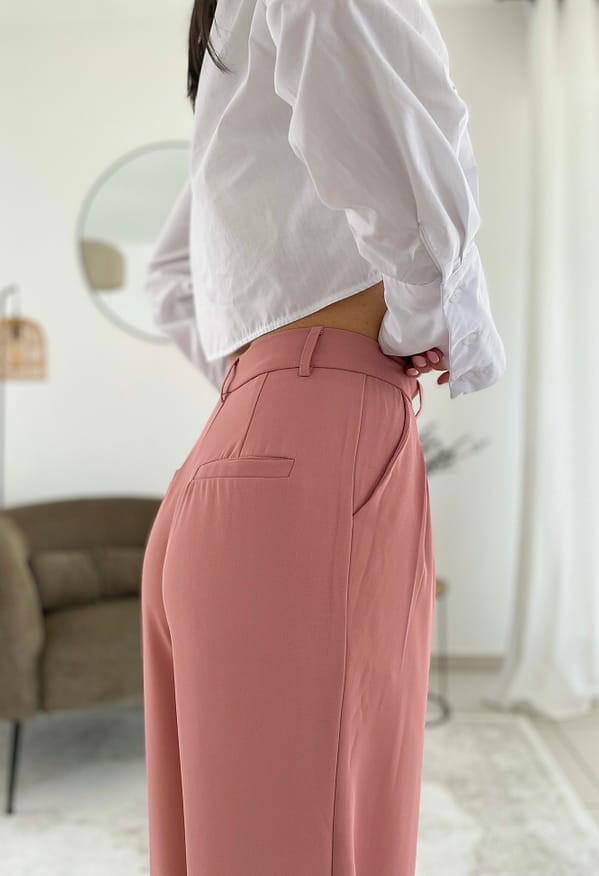 pantalon-fluide-rose-taillehaute-costume-large